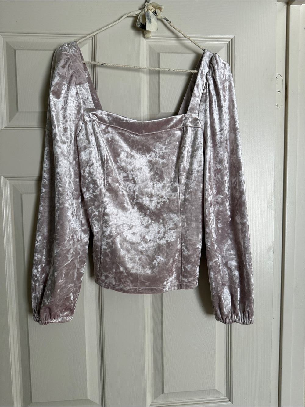 Velvet Square-Neck Long Sleeve Top in Light Blush Pink